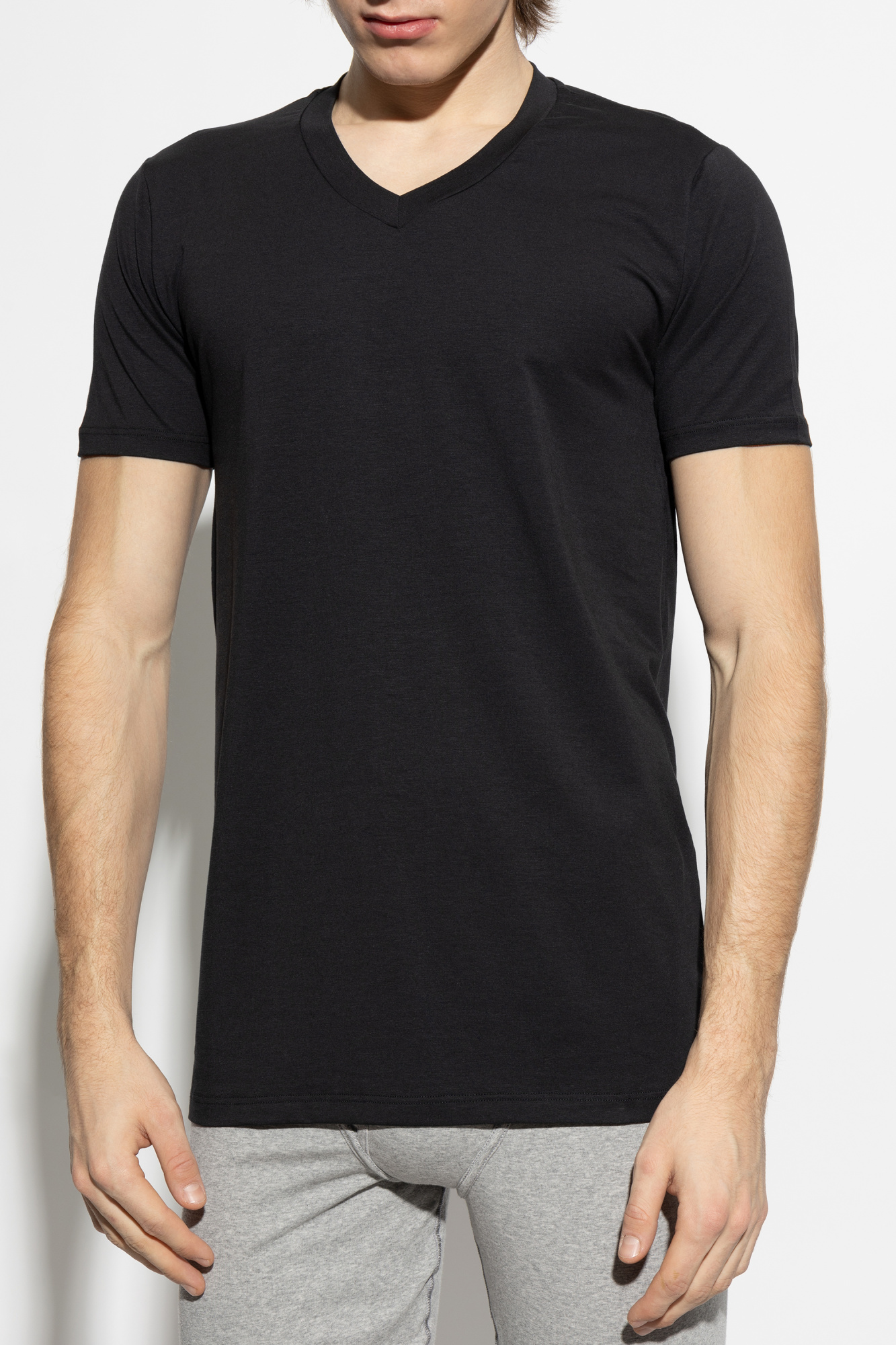 【送料&関税込】Tom Ford Undershirt T-shirt With V-neck Tom Ford Undershirt T-shirt with V-neck | Men's Clothing